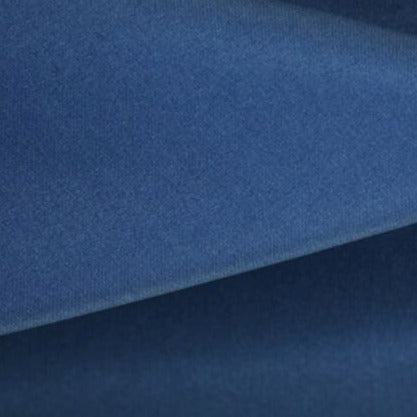 Rectangle Banquet Tables with Polyester Linen (Available in 4' / 6' / 8')