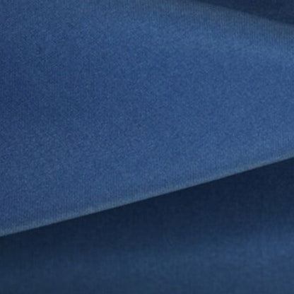 Rectangle Banquet Tables with Polyester Linen (Available in 4' / 6' / 8')